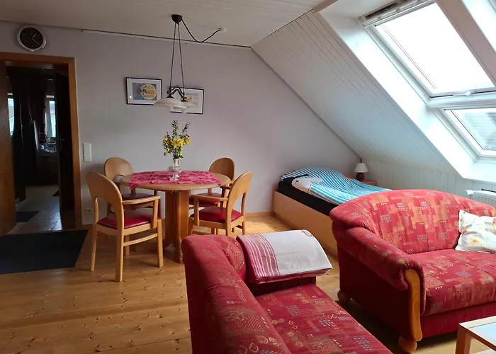 Apartamento Angelika Ferienwohnung Im Dachgeschoss *